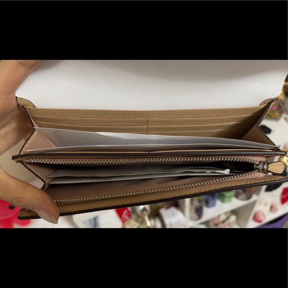 Coach Wallet - Picture 5 of 6